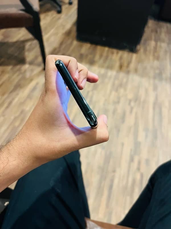 Iphone 11 Pro max 256Gb pta aproved 1