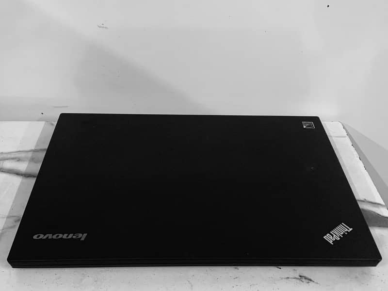 Lenovo t550 i5 5th generation 4