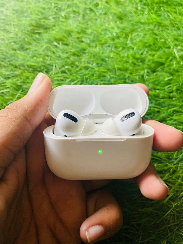 Airpods Pro 1st generation 7