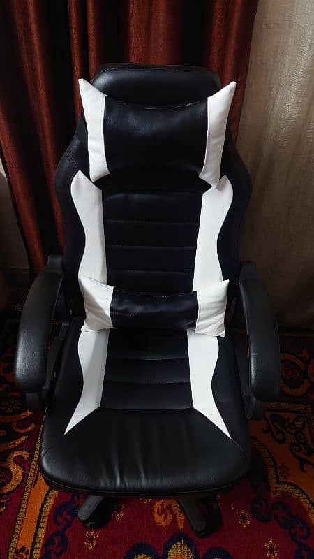 Gaming chair (Brand New) for sale 1