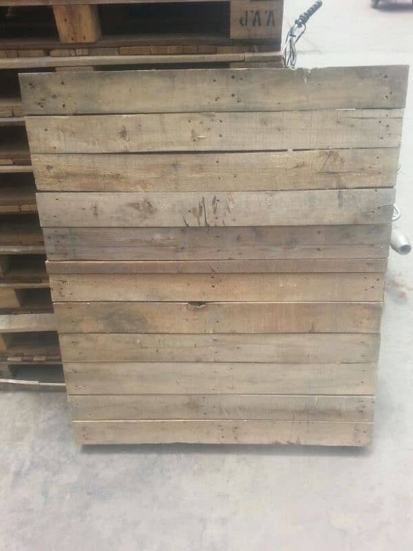 Wooden pallets Export quality and warehouse 0