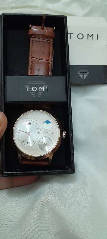 TOMI BRANDED WATCH|URGENT SALE! 2