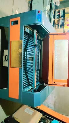 laser cutting machine