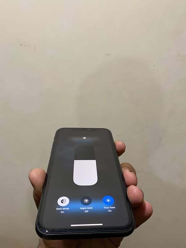 iPhone 11 urgent sale /exchange 2