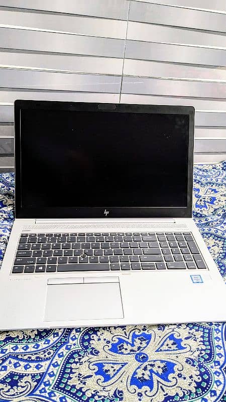 HP ELITEBOOK Core i5 7th generation 850 G5 , 8Gb 128Gb 3