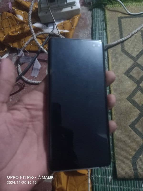 sumsung S10 plus 8/128 1