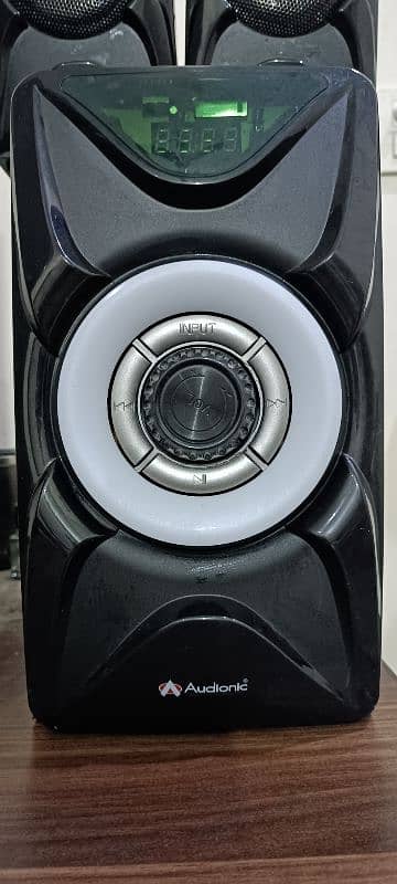 Audionic Vision 15 Plus 1