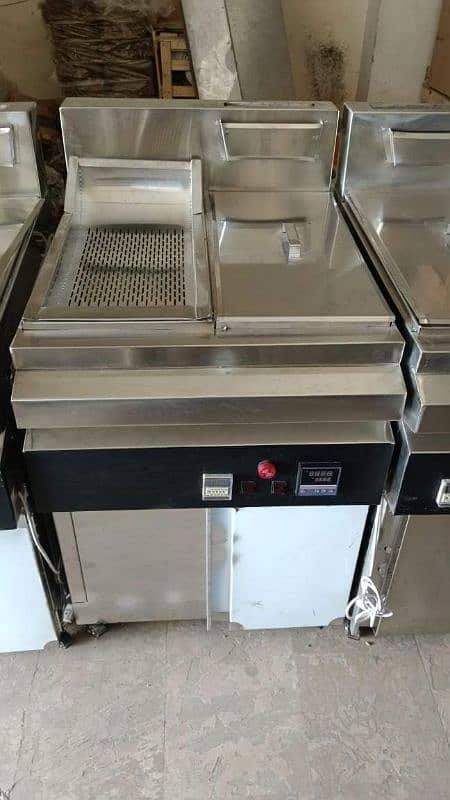 Slush Machine Used New Hot plate Pizza Oven Dough Mixer used new Etc 10