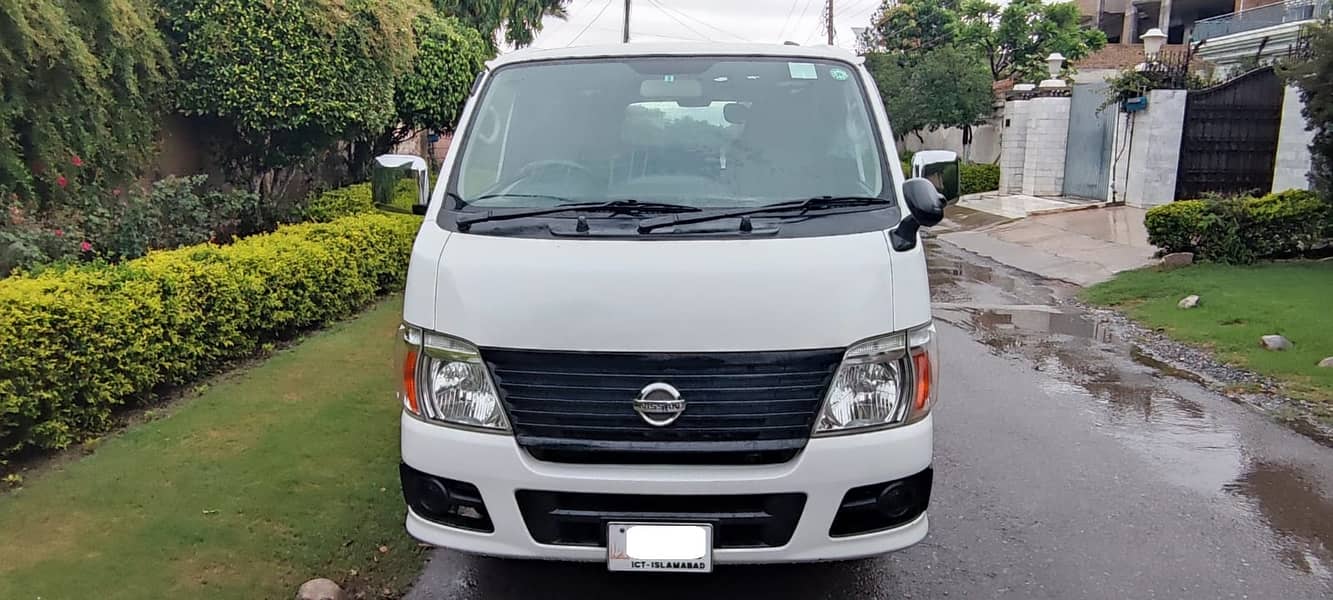 Nissan Caravan 2012-2500 cc 0