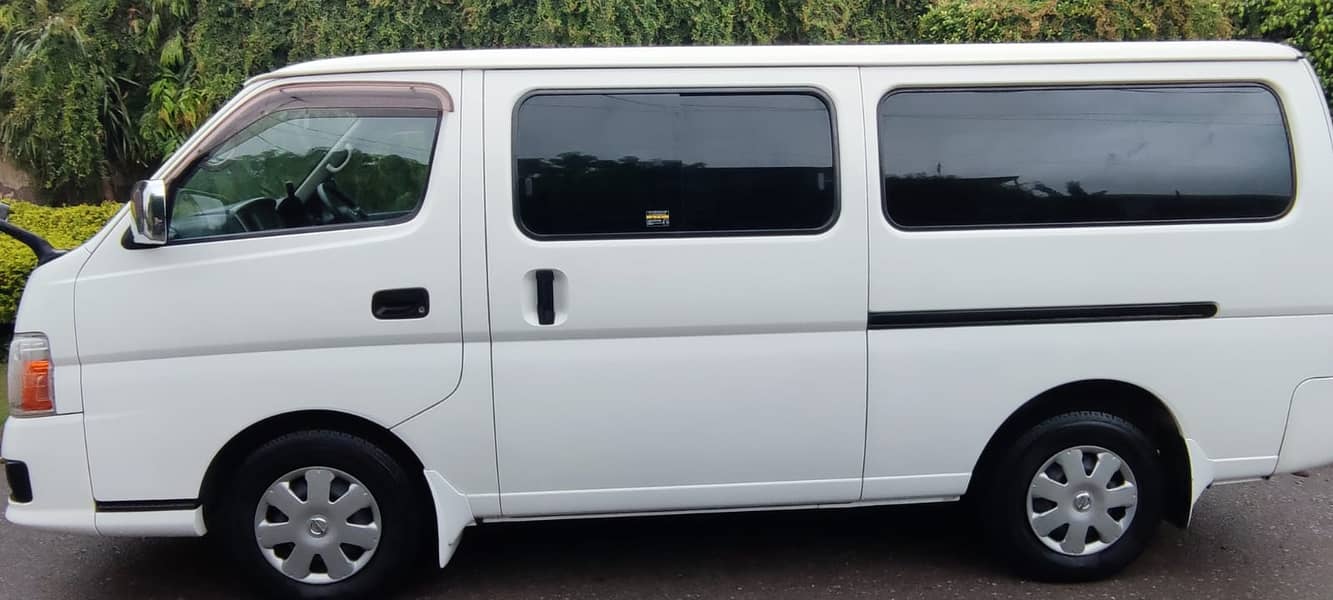 Nissan Caravan 2012-2500 cc 3