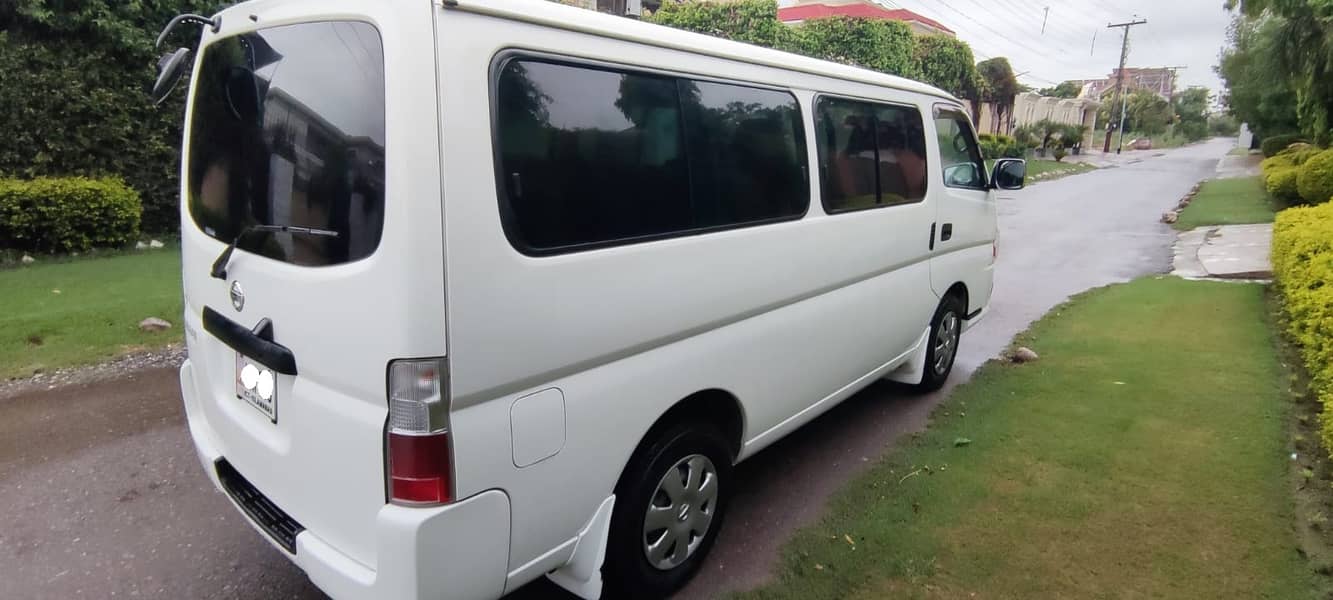 Nissan Caravan 2012-2500 cc 5