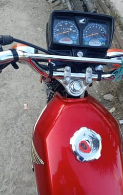 Honda cg 125 excellent condition abbottabad registered