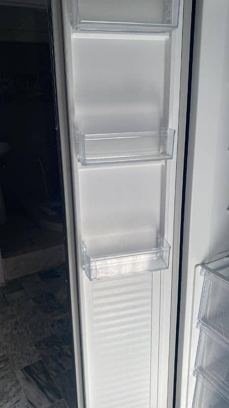 side by side refrigerator 4