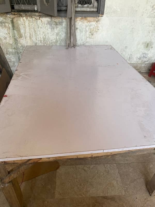 cloth cutting table 0