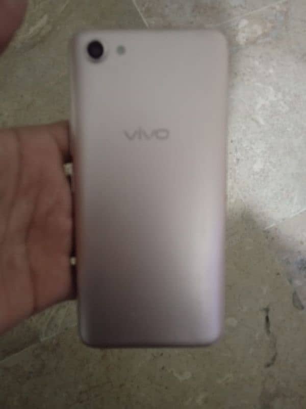 vivo y81s 6/128 urgent sell 7