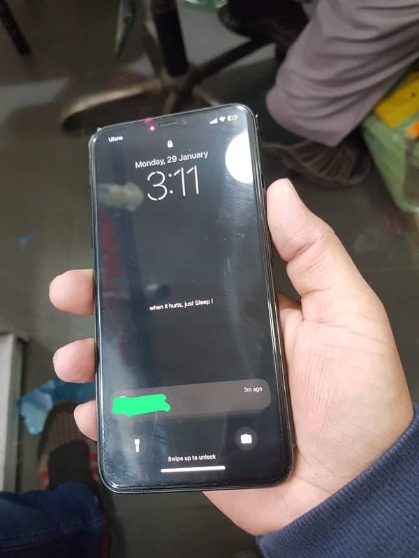 Iphone 11 Pro max ( Non-Pta ) 4