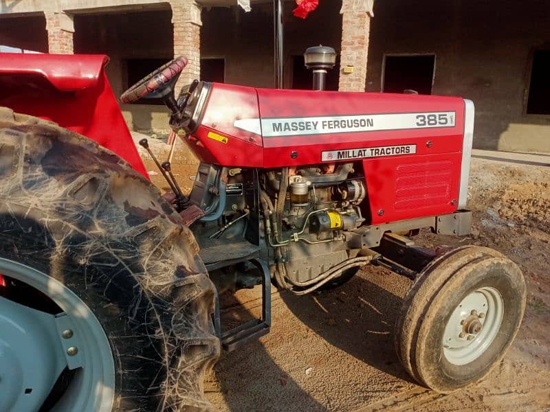 Massey Ferguson 385 3