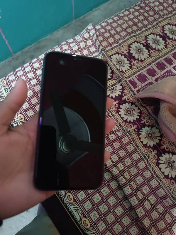 iPhone 11 64 gb 95 health watar pack condition 10by10 3