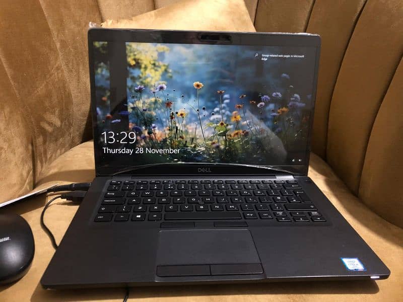 Laptop Dell 8th Gen Full genuine fresh piece new 8gb 256gb 0