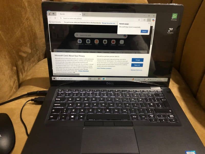 Laptop Dell 8th Gen Full genuine fresh piece new 8gb 256gb 1