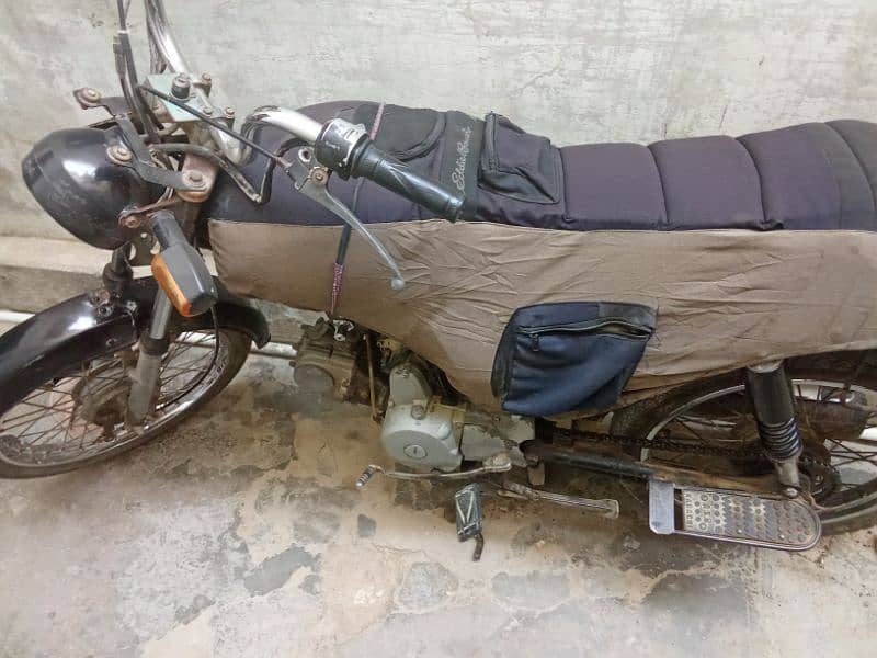 70 cc bike rawan par he 2