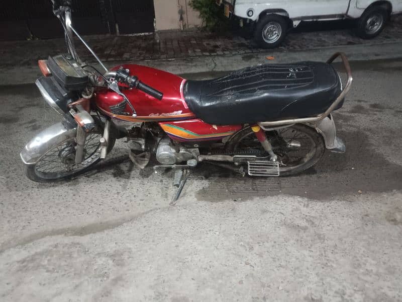 Honda cd70 2010 November complete document urgent sale 3