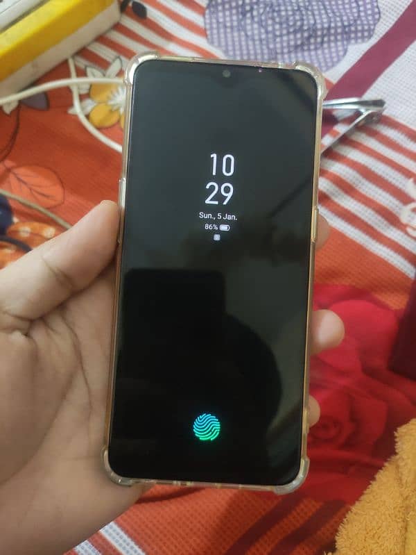 Oppo F15 1