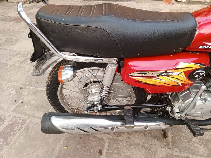 Honda CG 125 for sale 2021 model New condition ma number 03046279747 6