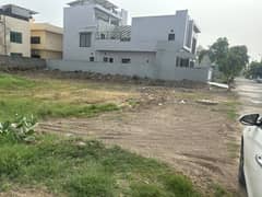 NESPAK PHASE 3 KANAL PLOT IS UP FOR SALE DIRECT ONWER