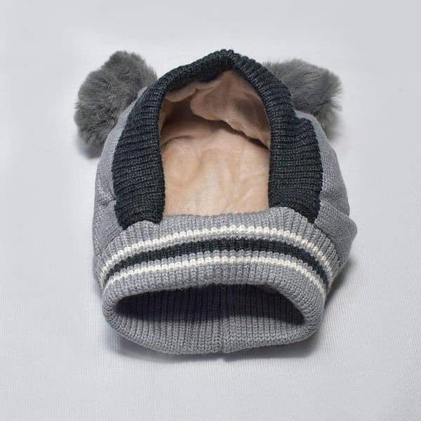 Wool Beanie With Neck Warmer 4