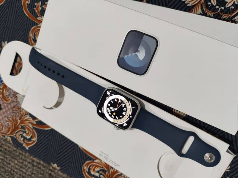 Apple watch series 9 complete box Urgent sell 5