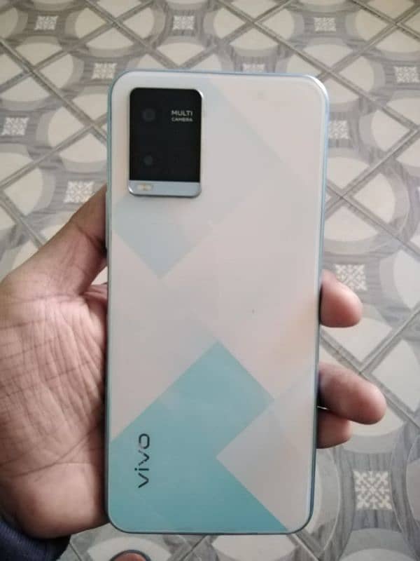 y21 Vivo 4GB ram 64 GB ROM 10 bit 10 condition 2