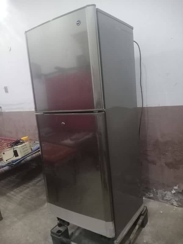 Non Inverter Refrigerator For Sale 6