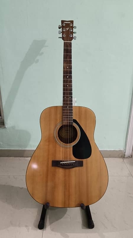 Yamaha F310 Dreadnought Acoustic Guitar 0