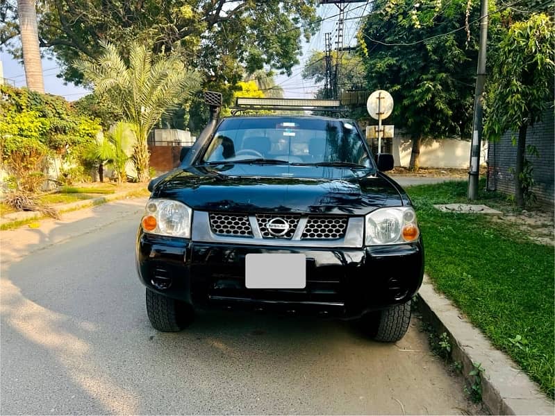 Nissan Navara 2007 0