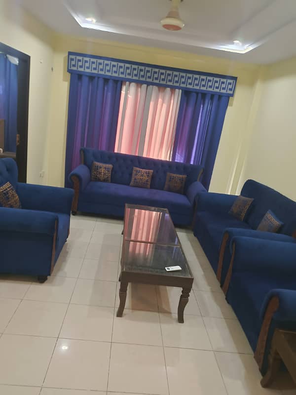 Par Day short time One BeD Room apartment Available for rent in Bahria town phase 4 and 6 empire Heights 2 Family apartment 1