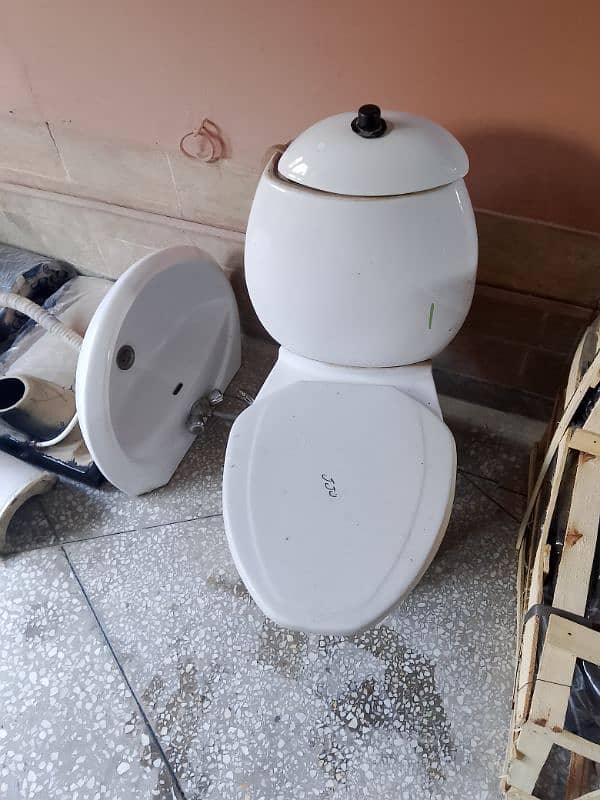 Used Wash Basin Available For Sale In Gulistan-E-Johuar Block 19 2