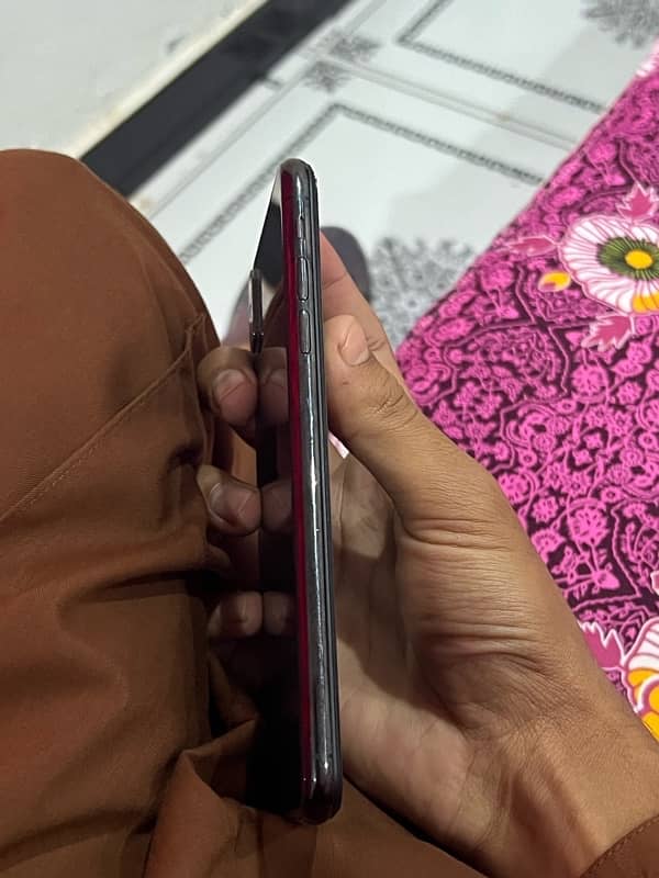 iphone xs max factory unlocked orignal condition 3