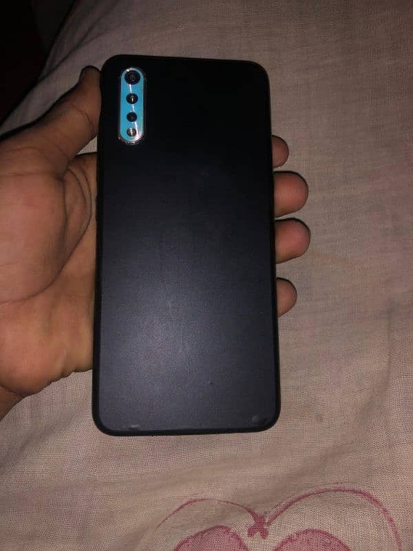 vivo s1 for sale memory 4/128 gb 3