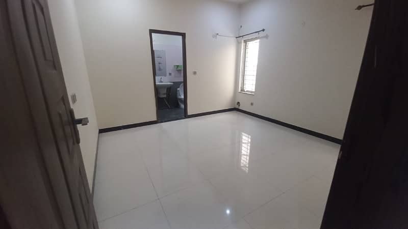 10 Marla full house available in bahria town lhr hot location 2