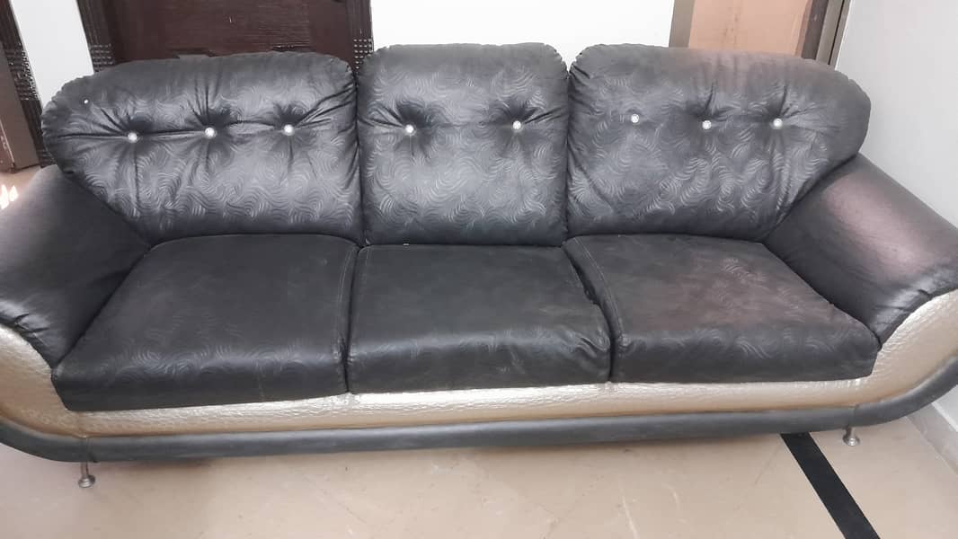 7 seater used sofa set  for sale 1