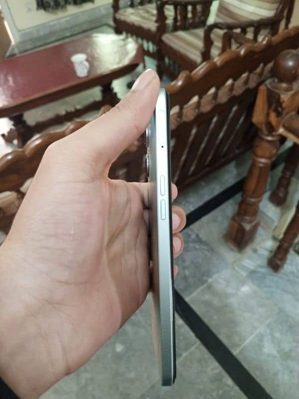 Oppo f21 pro 5g 3