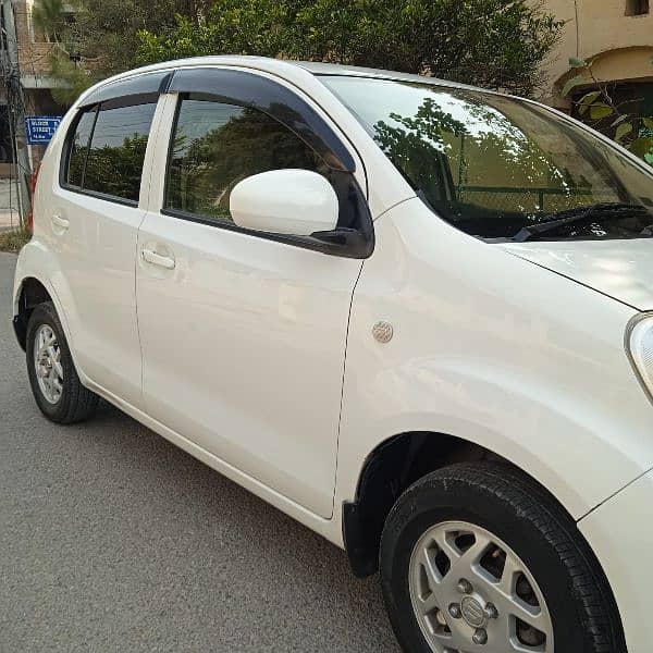 Toyota Passo 2012/16 Rawalpindi number 6