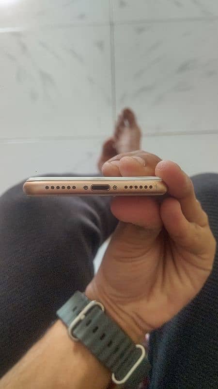 Apple i phone 8 64gb pta approved 2