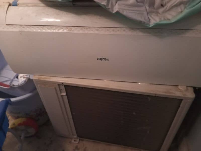 one ton Ac haier 1