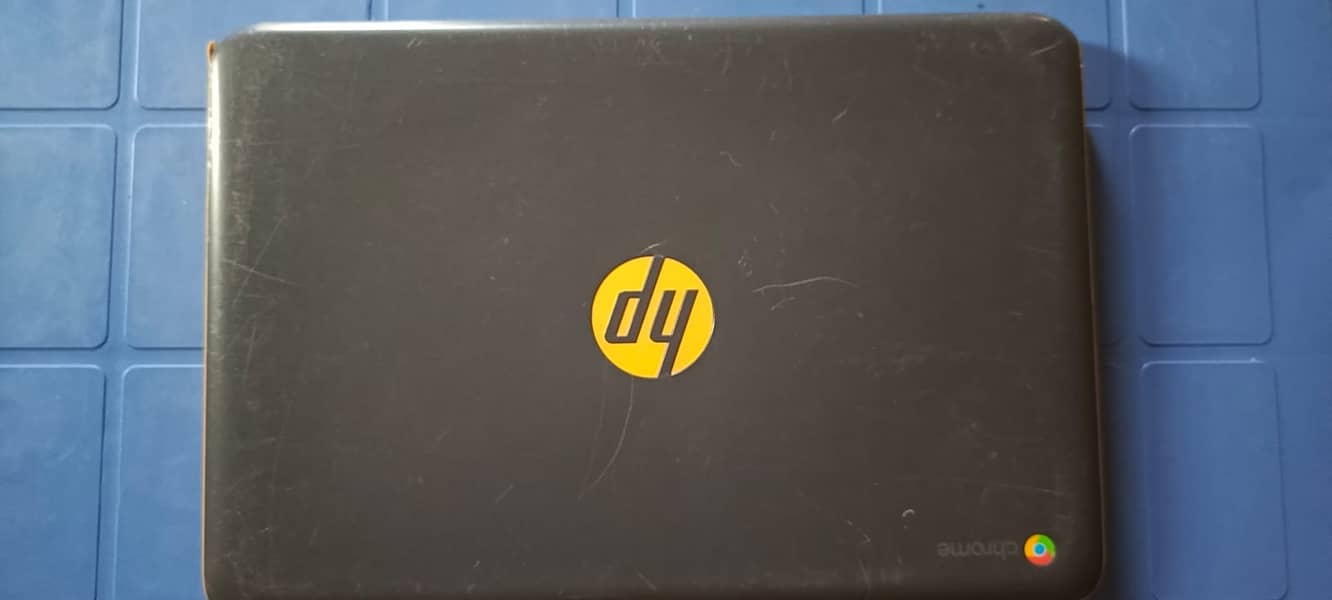 HP Chromebooks / Touch screen / Non touch screen 3