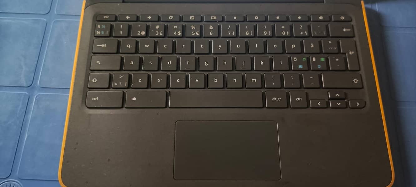 HP Chromebooks / Touch screen / Non touch screen 4