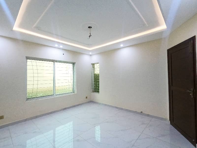 To sale You Can Find Spacious Corner House In Audit & Accounts Phase 1 - Block D 16