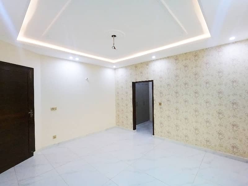 To sale You Can Find Spacious Corner House In Audit & Accounts Phase 1 - Block D 18