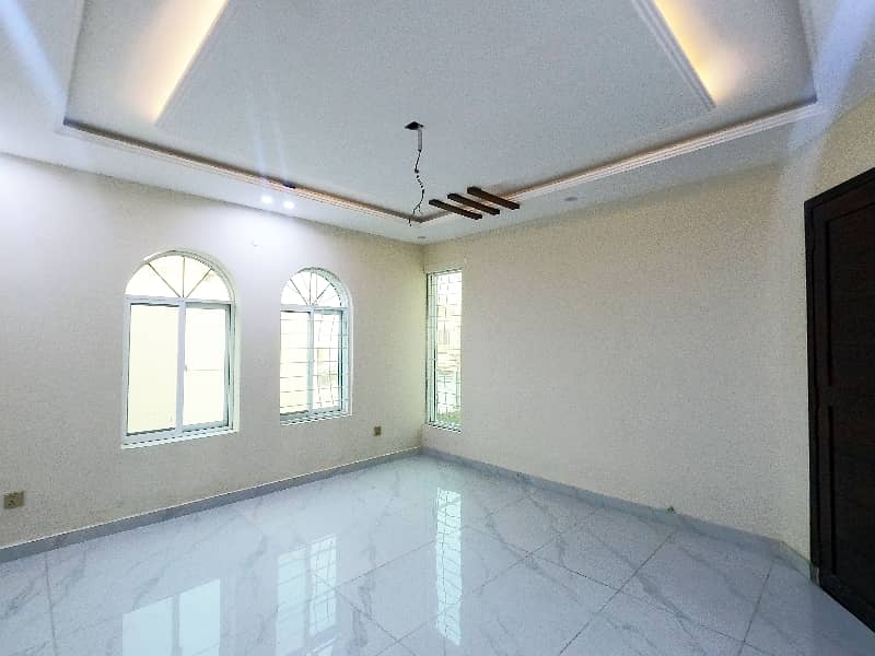 To sale You Can Find Spacious Corner House In Audit & Accounts Phase 1 - Block D 24